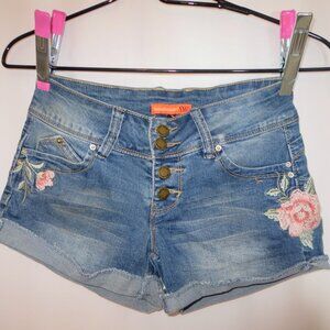 Wanna Betta Butt‎ Jean Shorts